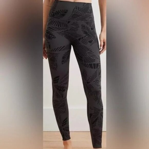 Aerie Chill Play Move High Waisted Palm Leaf Print Leggings - Size M - Picture 7 of 7